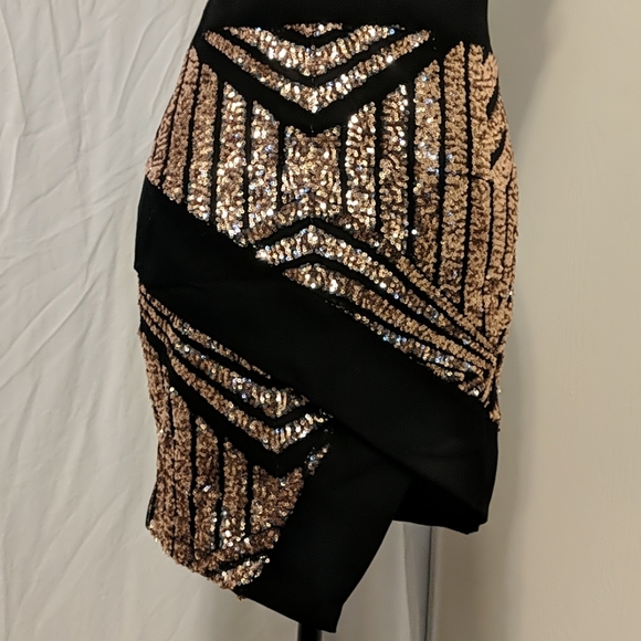Guess gold sequin geometric dress - Picture 4 of 9